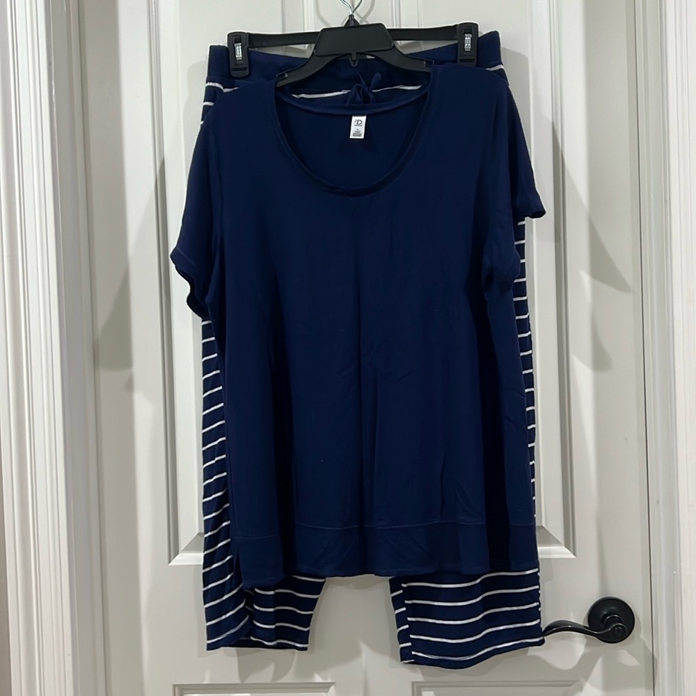 2 Piece Capri Pant Pajamas by New Directions